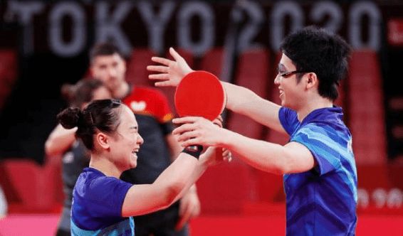 捧回属于中 捧回属于中