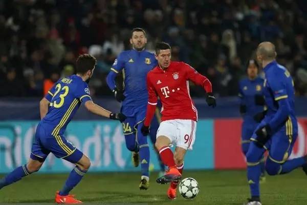 拜仁正在积 拜仁正在积