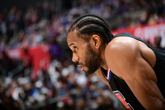 英超球队向 英超球队向